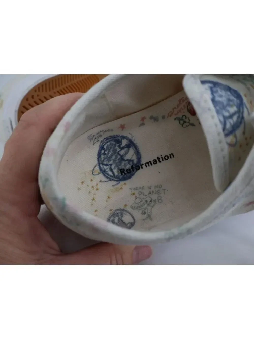 Reformation Hazel Canvas Sneakers Women’s Floral Embroidered Low Top Shoes Sz 10